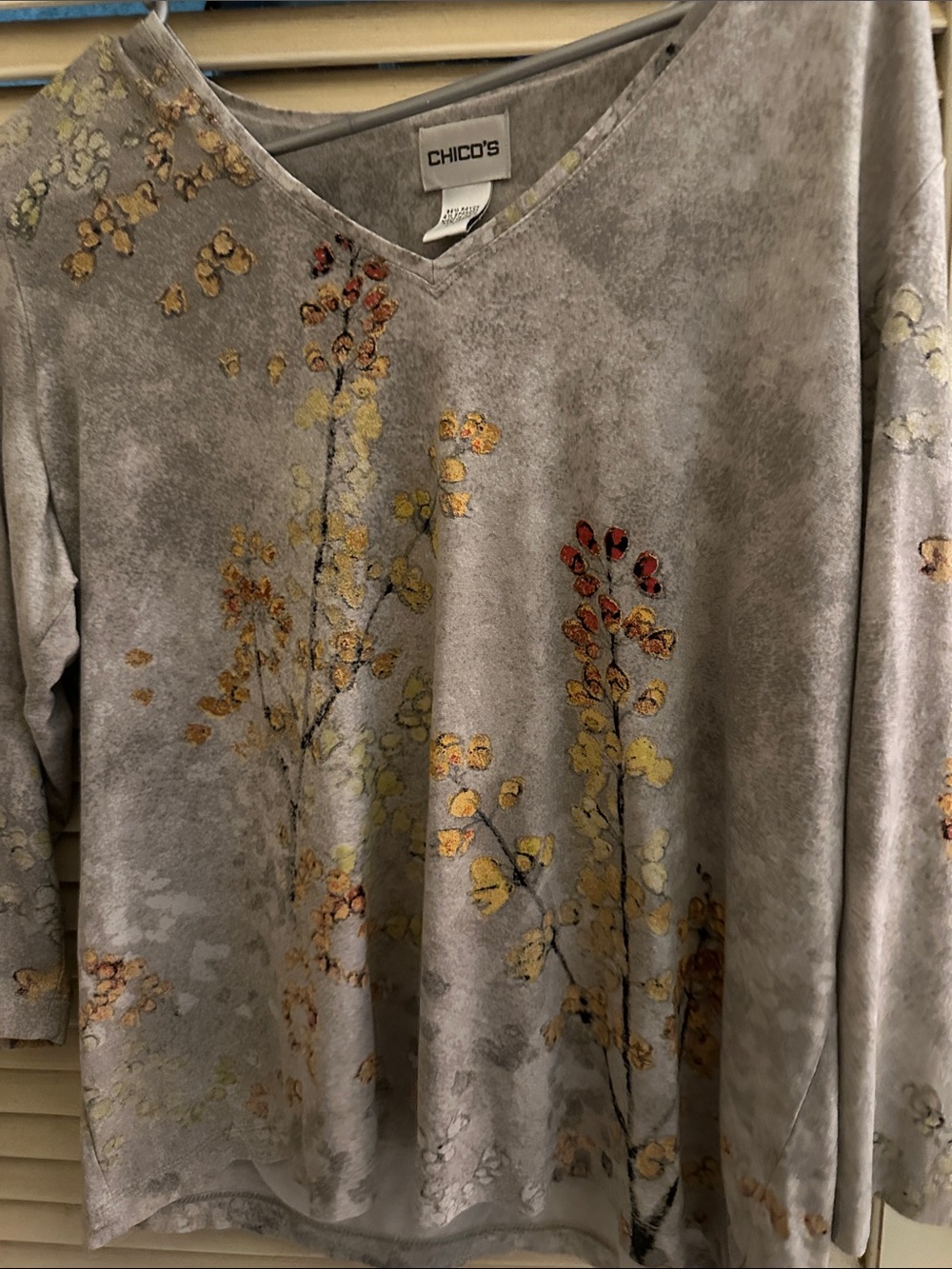 Chicos mottled grey top with Fall toned branches 3/4 sleeve